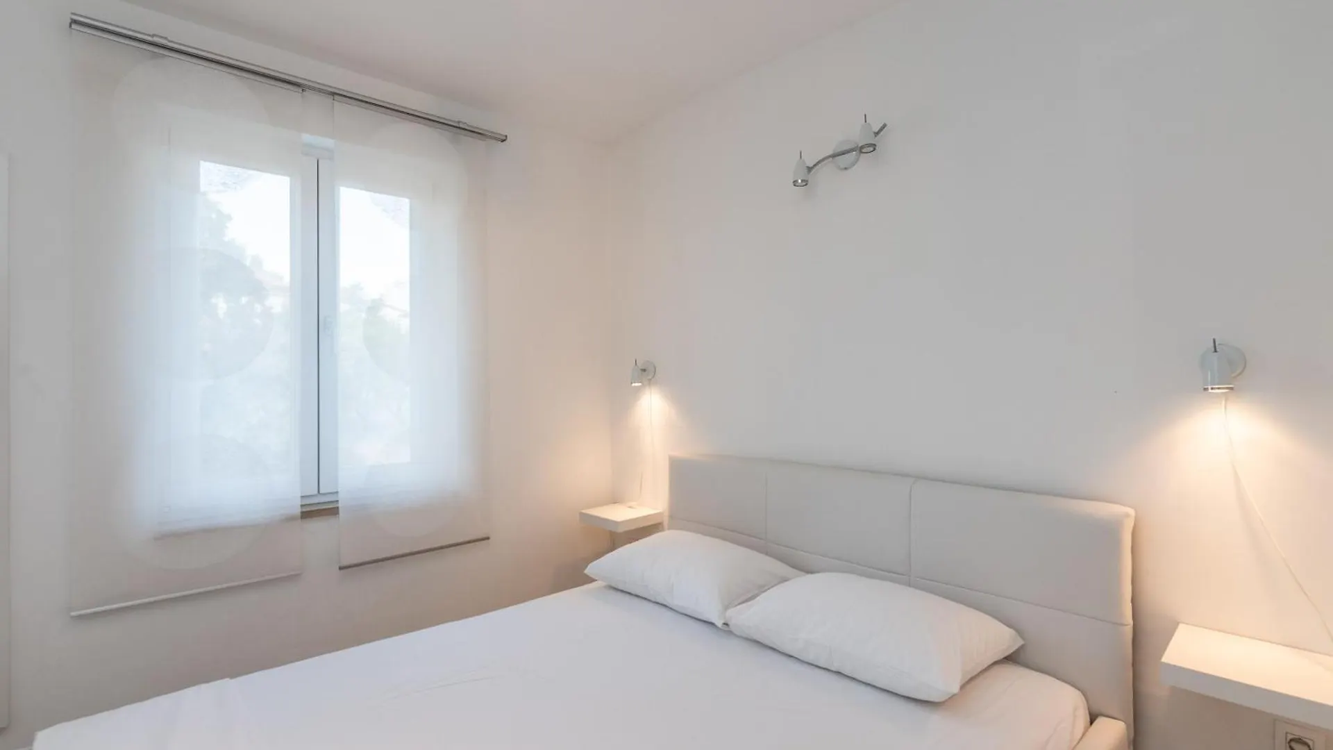 Apartments Tauzer Mandre