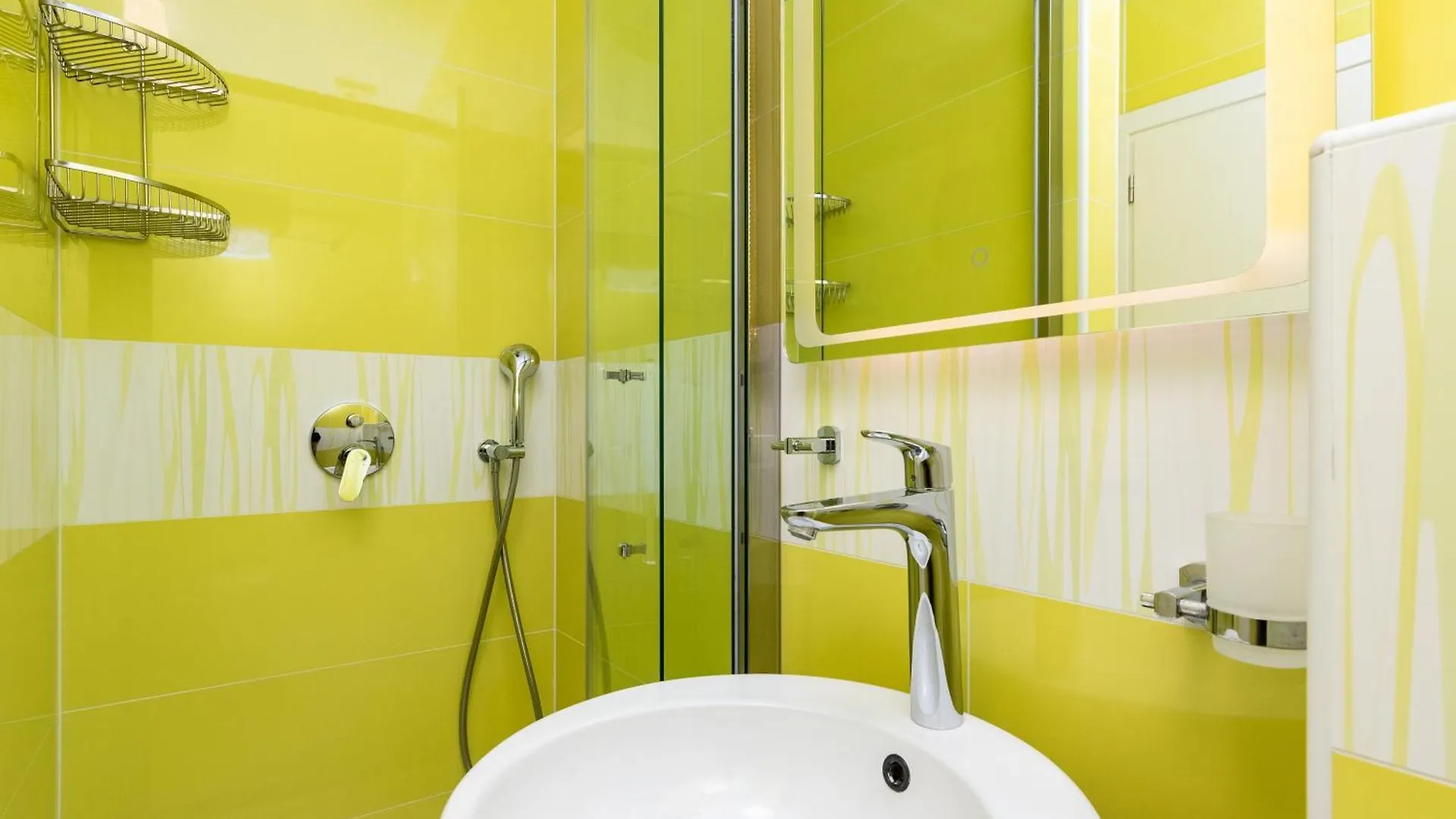 Apartments Tauzer Mandre Croatia